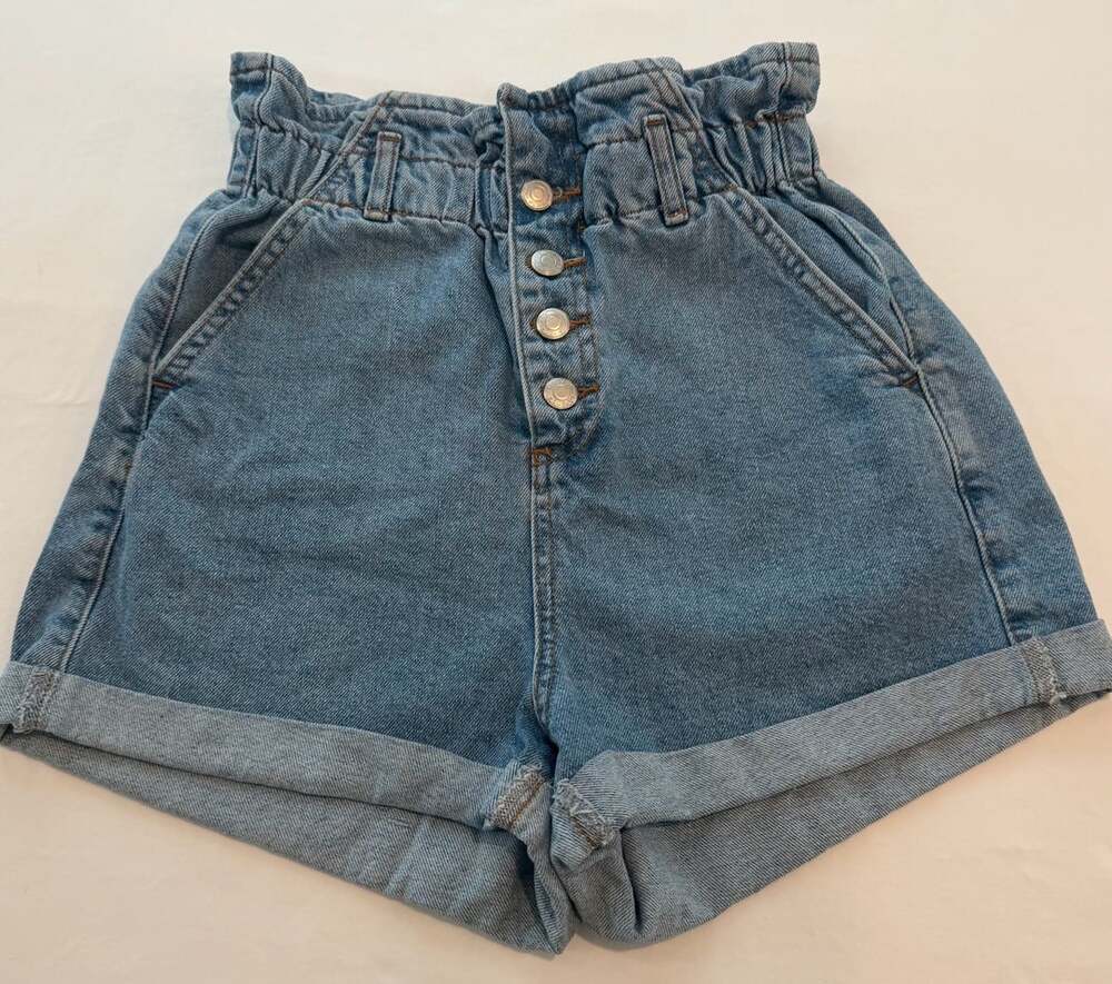 Topshop Women's High Waist Paperbag Denim Shorts Light Blue Wash Size US 4